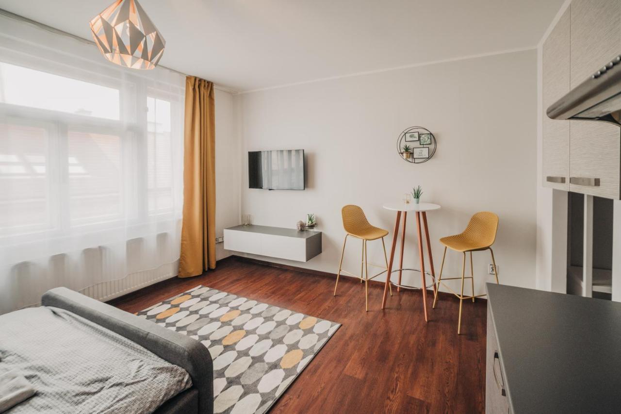 Citybeat Apartments, 400M From The Square Pilzno Zewnętrze zdjęcie