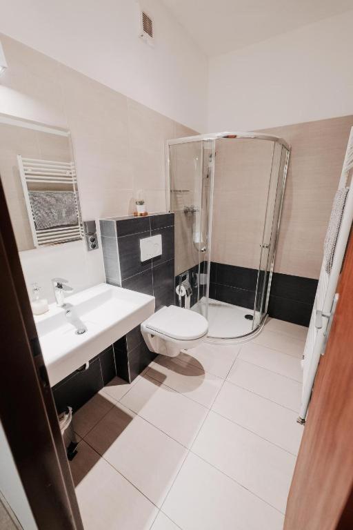 Citybeat Apartments, 400M From The Square Pilzno Zewnętrze zdjęcie