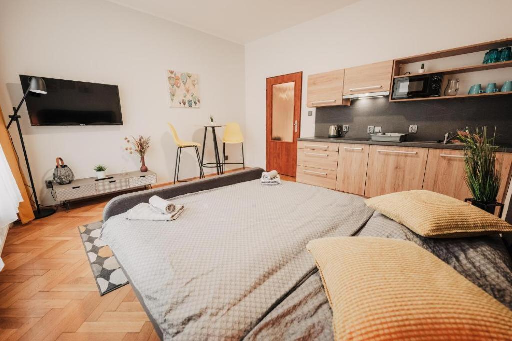 Citybeat Apartments, 400M From The Square Pilzno Zewnętrze zdjęcie