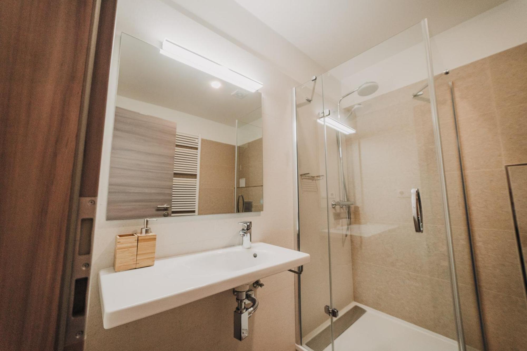 Citybeat Apartments, 400M From The Square Pilzno Zewnętrze zdjęcie