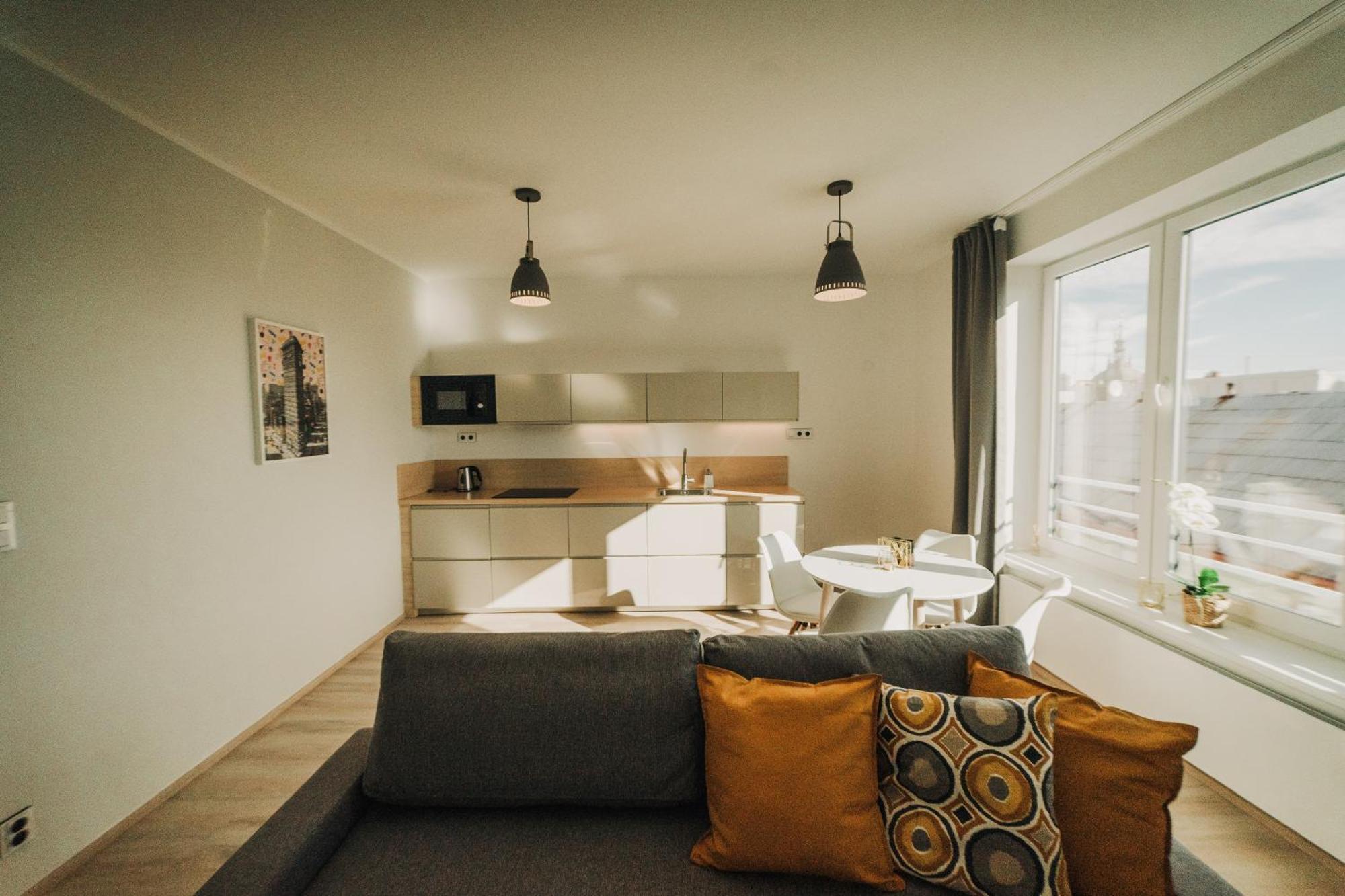 Citybeat Apartments, 400M From The Square Pilzno Zewnętrze zdjęcie