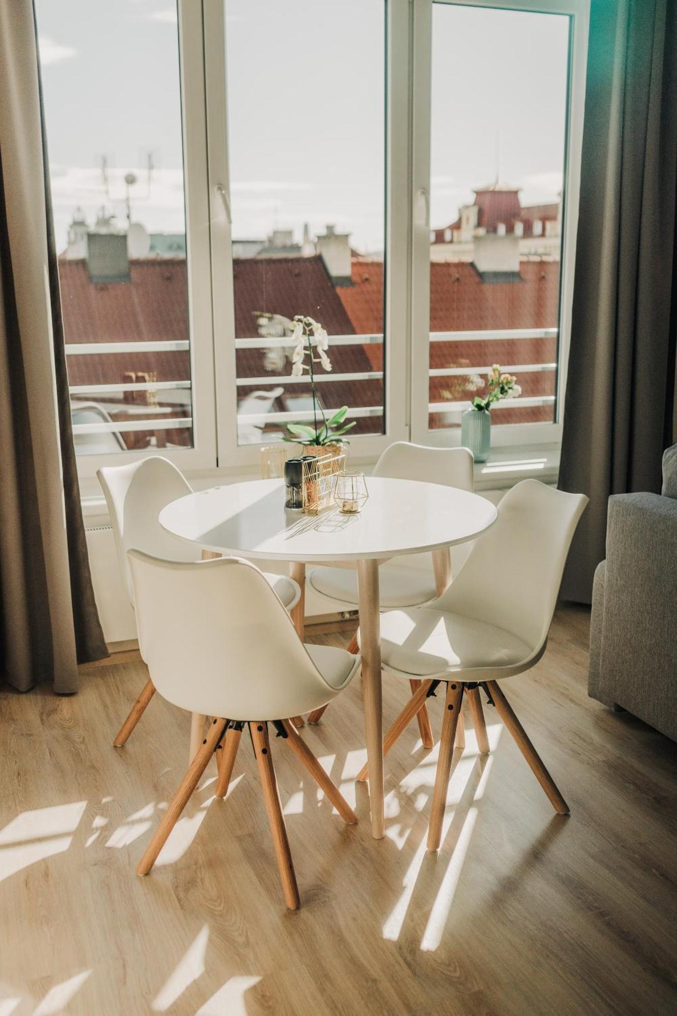 Citybeat Apartments, 400M From The Square Pilzno Zewnętrze zdjęcie
