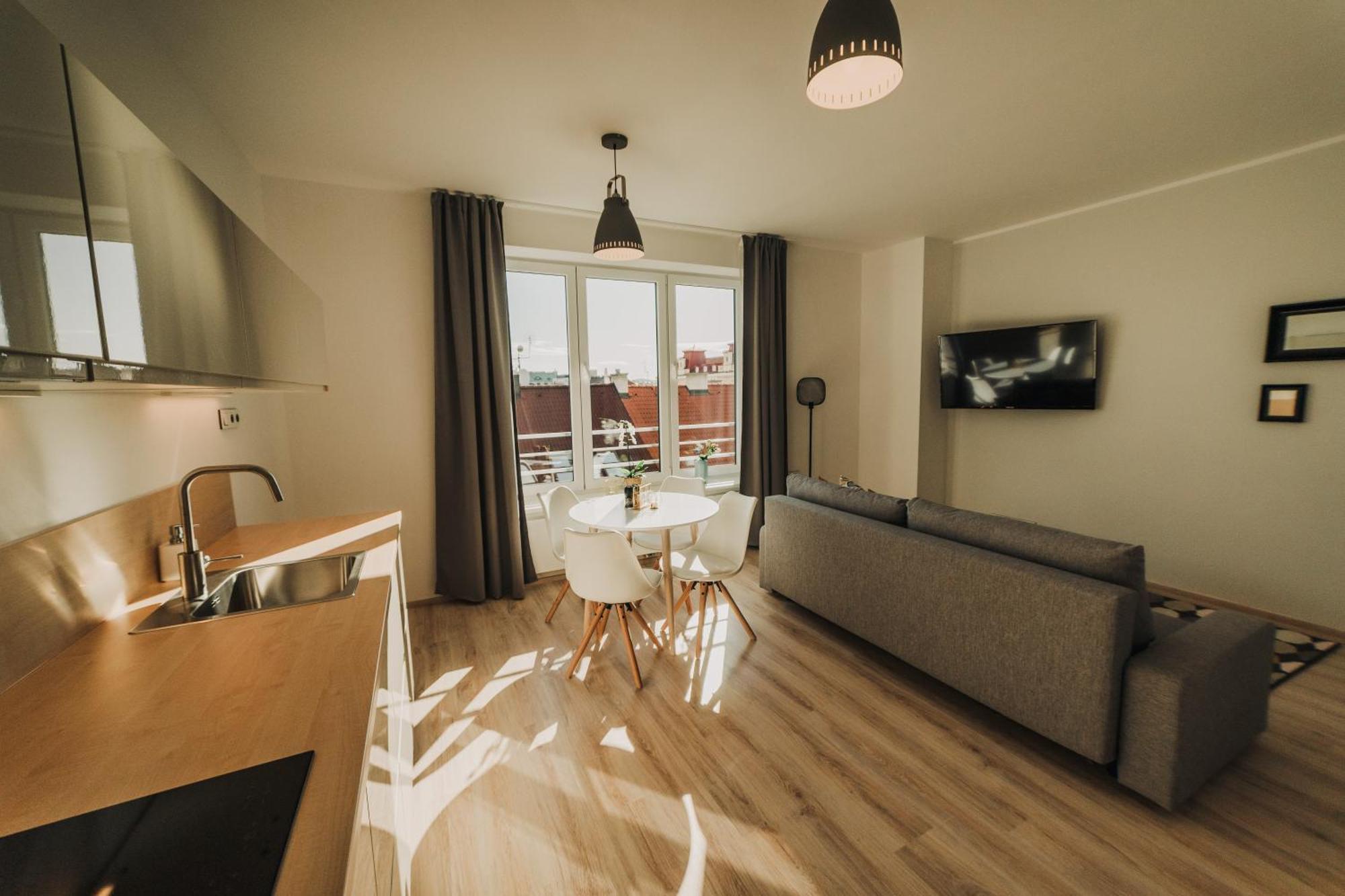 Citybeat Apartments, 400M From The Square Pilzno Zewnętrze zdjęcie