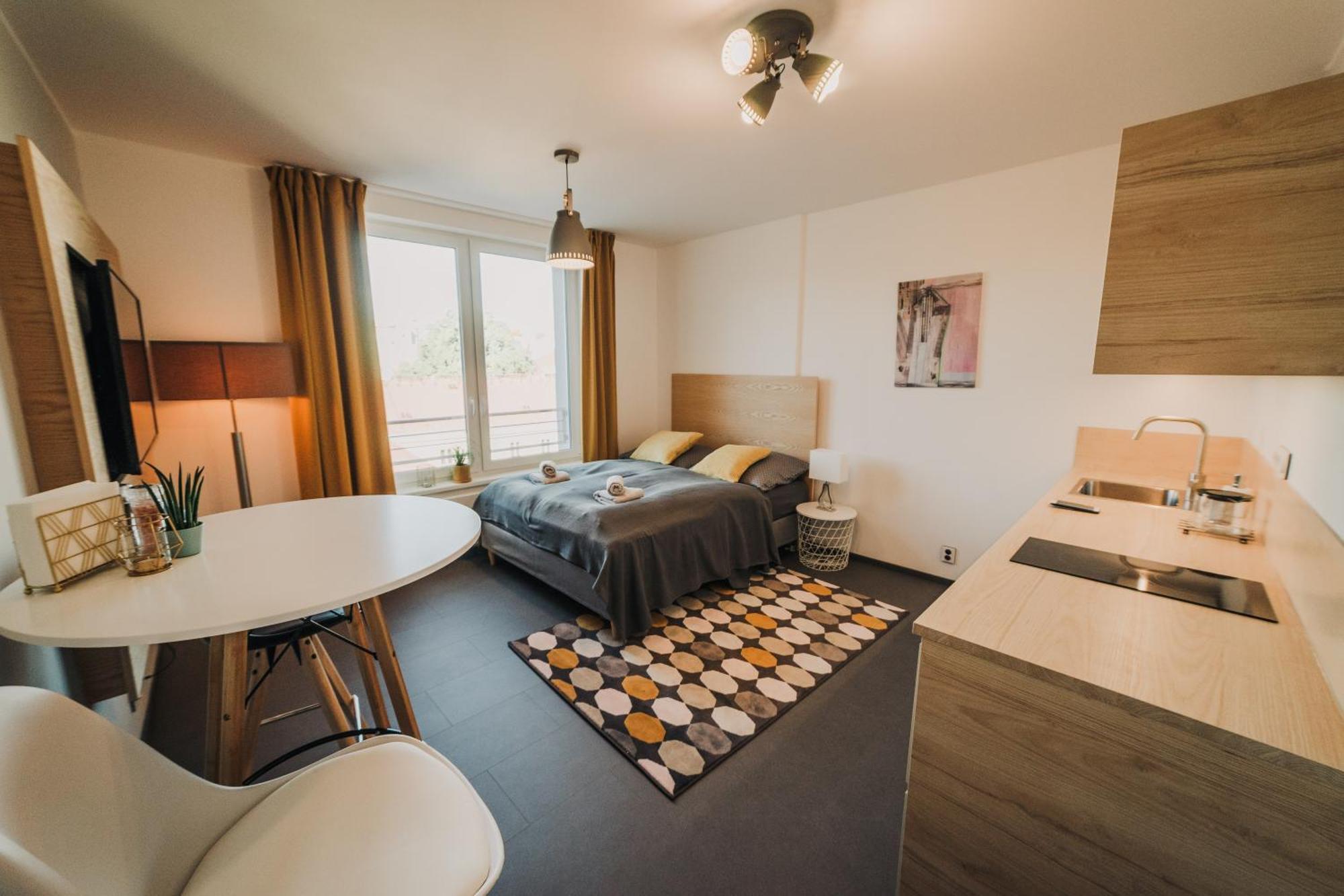 Citybeat Apartments, 400M From The Square Pilzno Zewnętrze zdjęcie