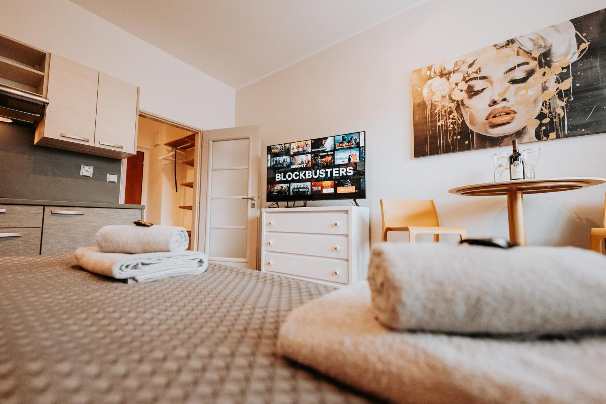Citybeat Apartments, 400M From The Square Pilzno Zewnętrze zdjęcie