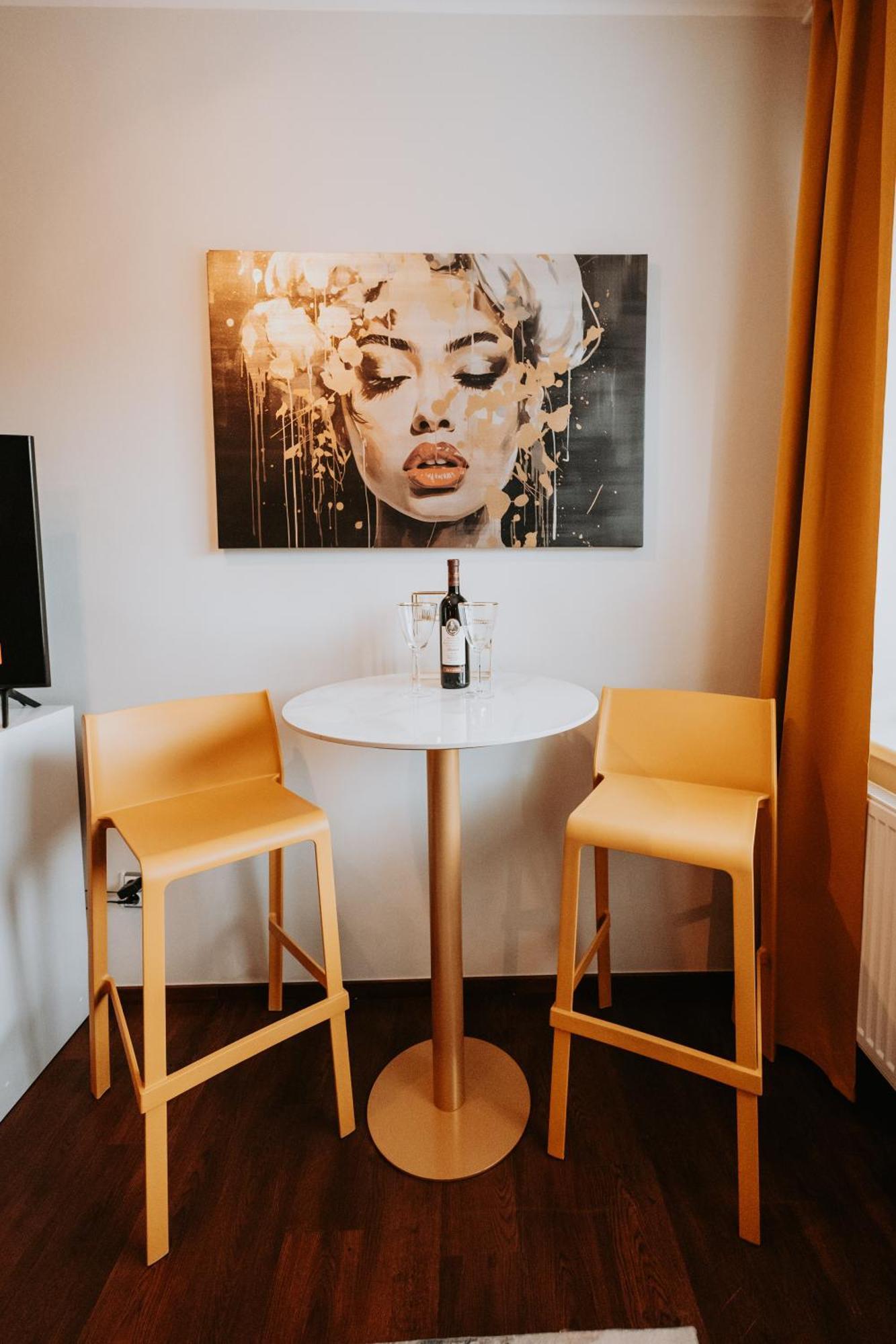 Citybeat Apartments, 400M From The Square Pilzno Zewnętrze zdjęcie